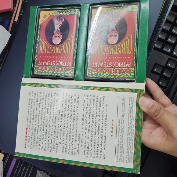 Vintage 1991 Patrick Stewart Charles Dickens A Christmas Carol Casette Tapes - Picture 2 of 5